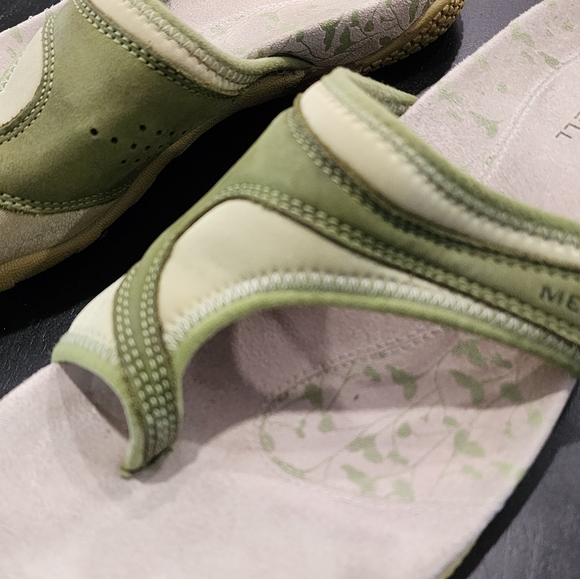 Merrell Sandles - Picture 6 of 6